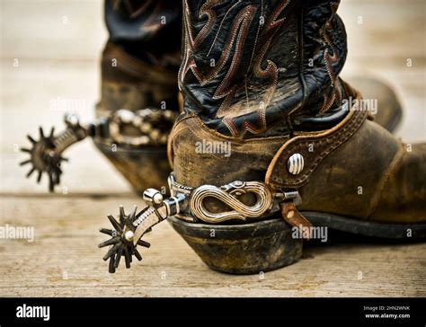 pictures of spurs|pictures of spurs on boots.